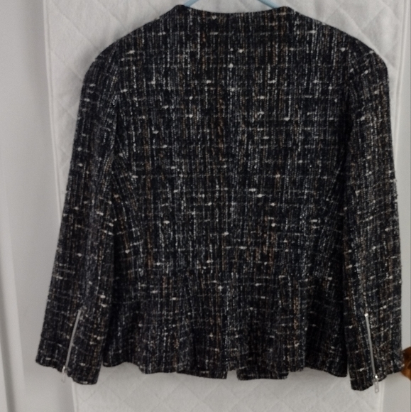 Helene Berman London women's peplum tweed jacket. EUC. Size L. - Picture 4 of 5